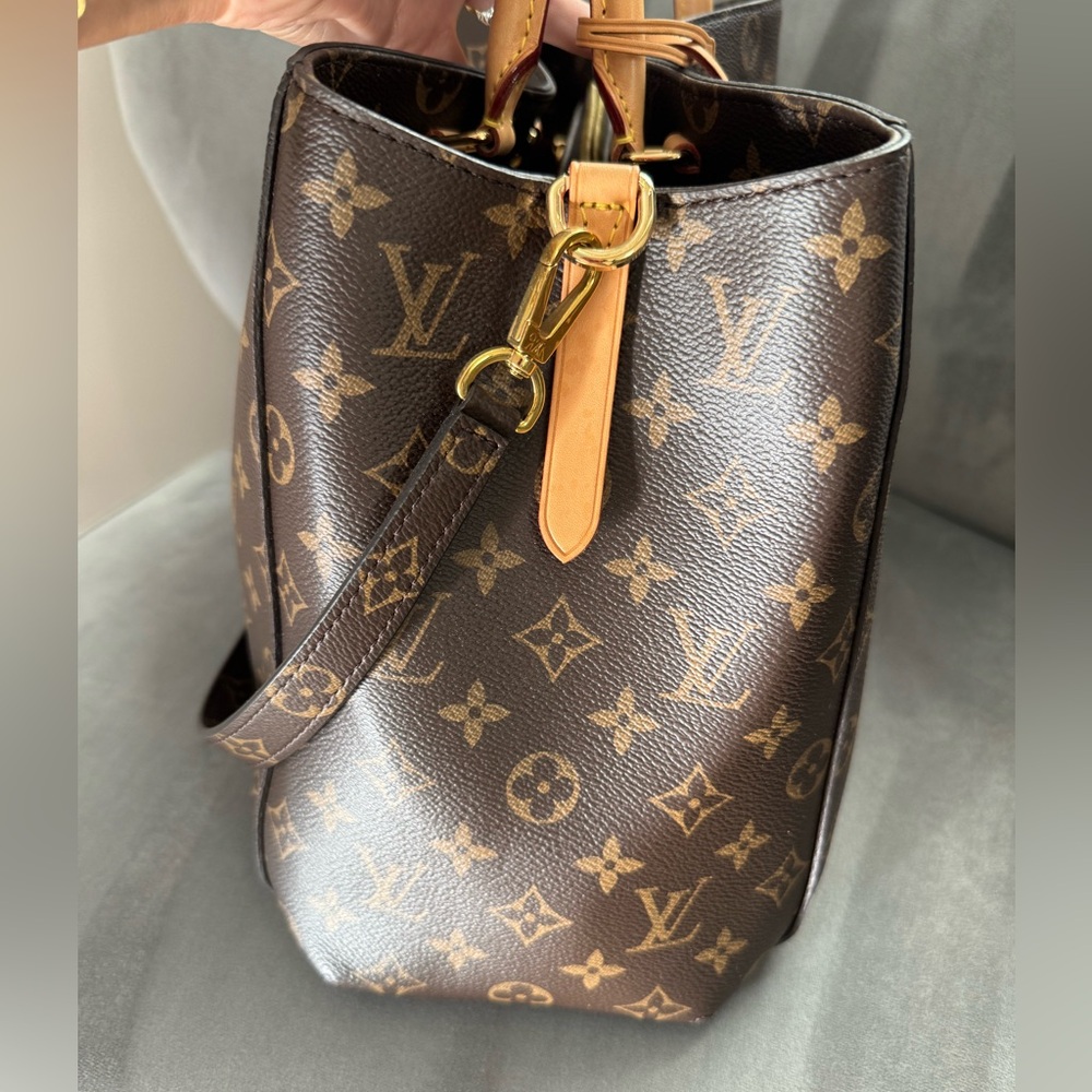 Louis Vuitton Monogram Canvas Montaigne GM - Picture 5 of 15